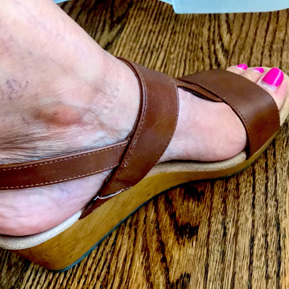 Womens sandals